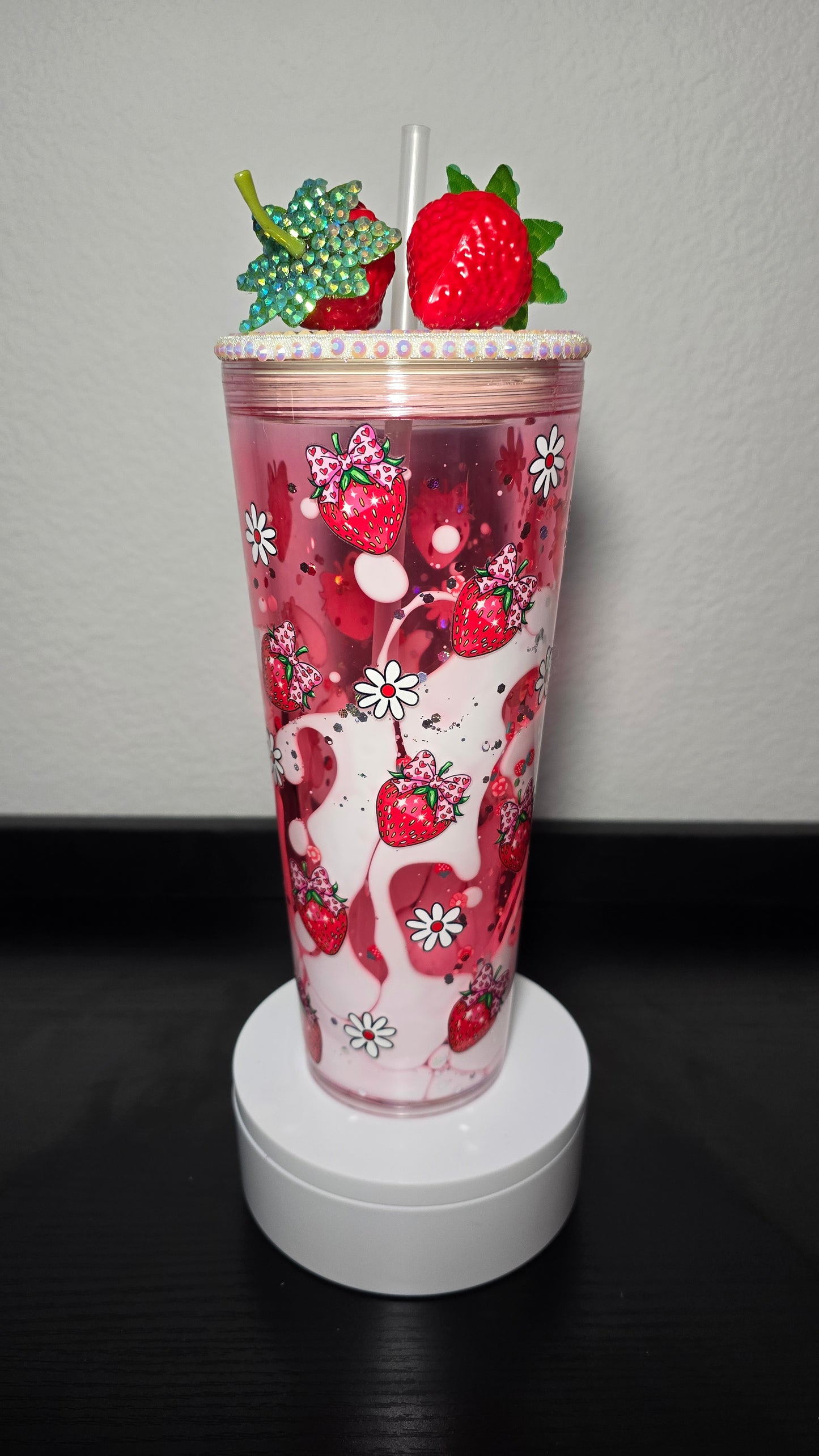 "Strawberry Mania"- 24oz Acrylic Tumbler with decorated lid.